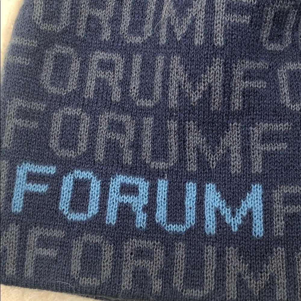 Forum beanie - Picture 2 of 2